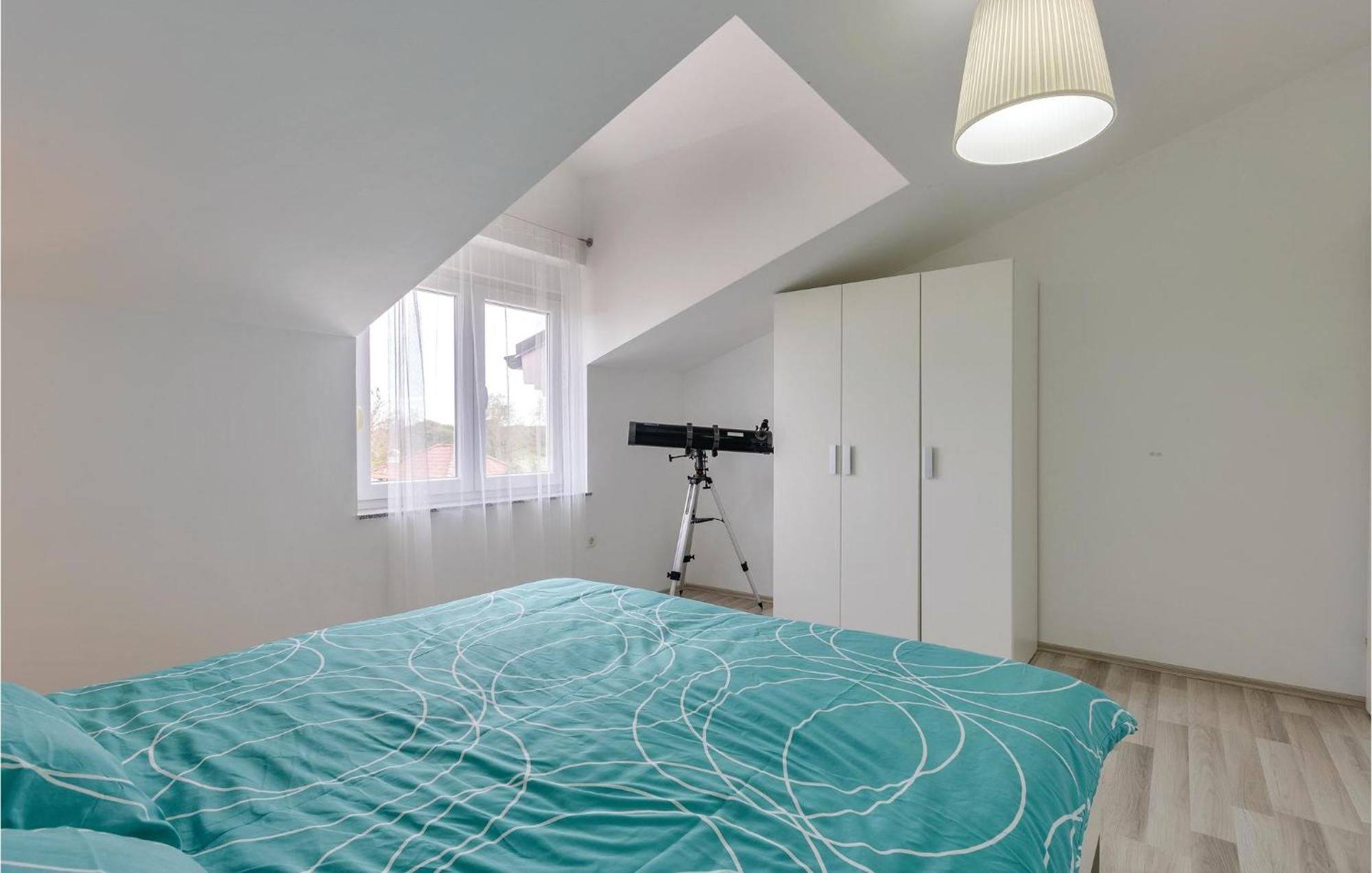 Casa vacanze In With Outdoor Swimming Pool